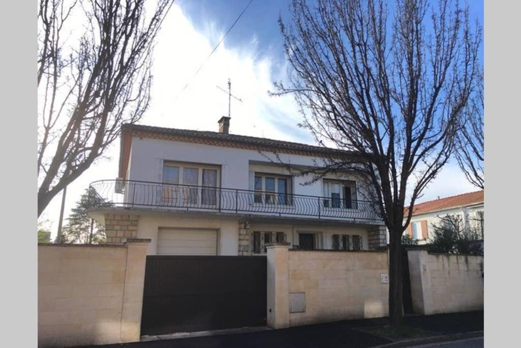 Maison Familiale A Nîmes Exteriör bild