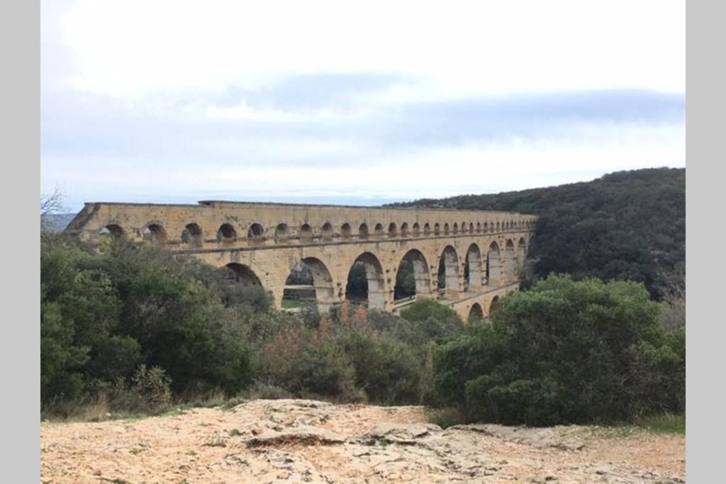 Maison Familiale A Nîmes Exteriör bild